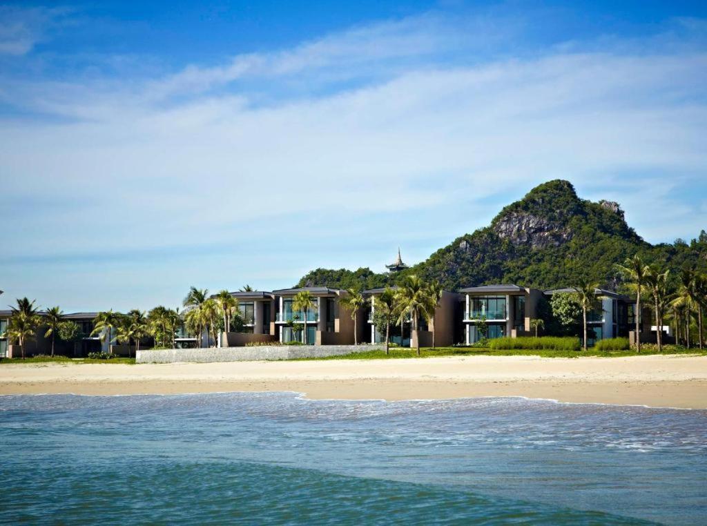 Villa Ocean View And Apartment Da Nang "Free Pick Up" Экстерьер фото