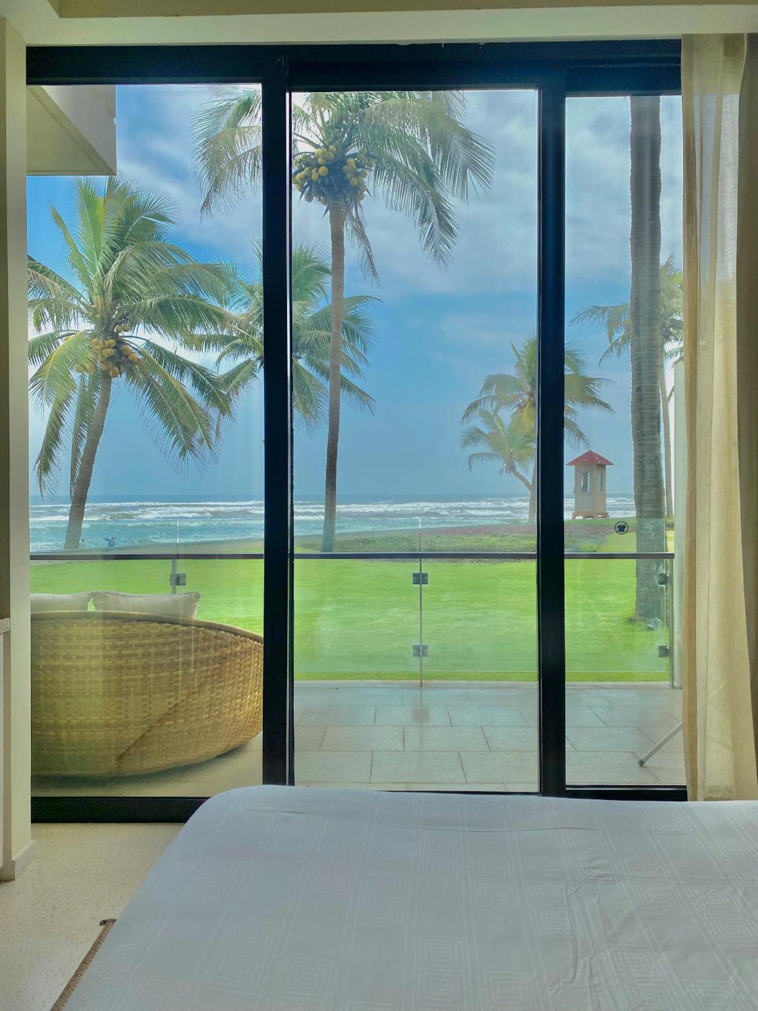 Villa Ocean View And Apartment Da Nang "Free Pick Up" Экстерьер фото