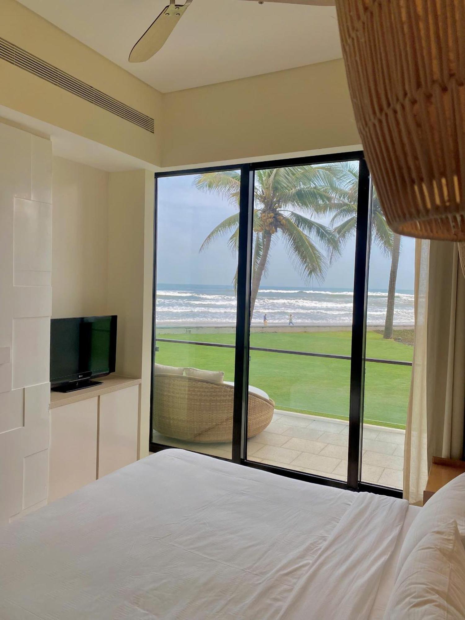Villa Ocean View And Apartment Da Nang "Free Pick Up" Экстерьер фото