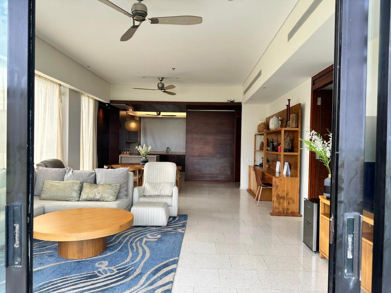 Villa Ocean View And Apartment Da Nang "Free Pick Up" Экстерьер фото